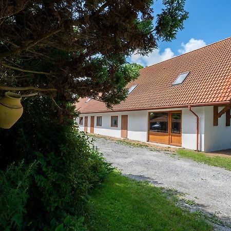 Apartamenty Stodola Jezierzany Exterior foto