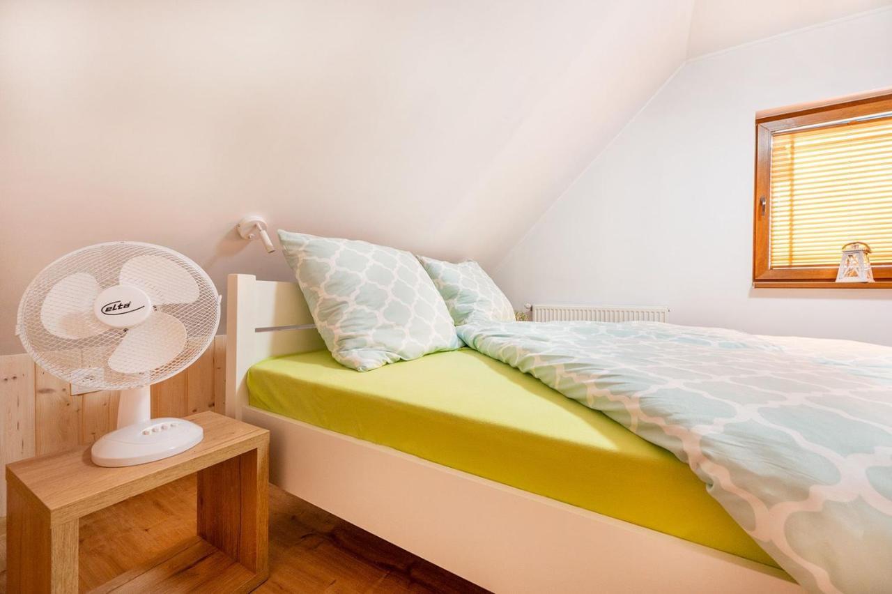 Apartamenty Stodola Jezierzany Exterior foto